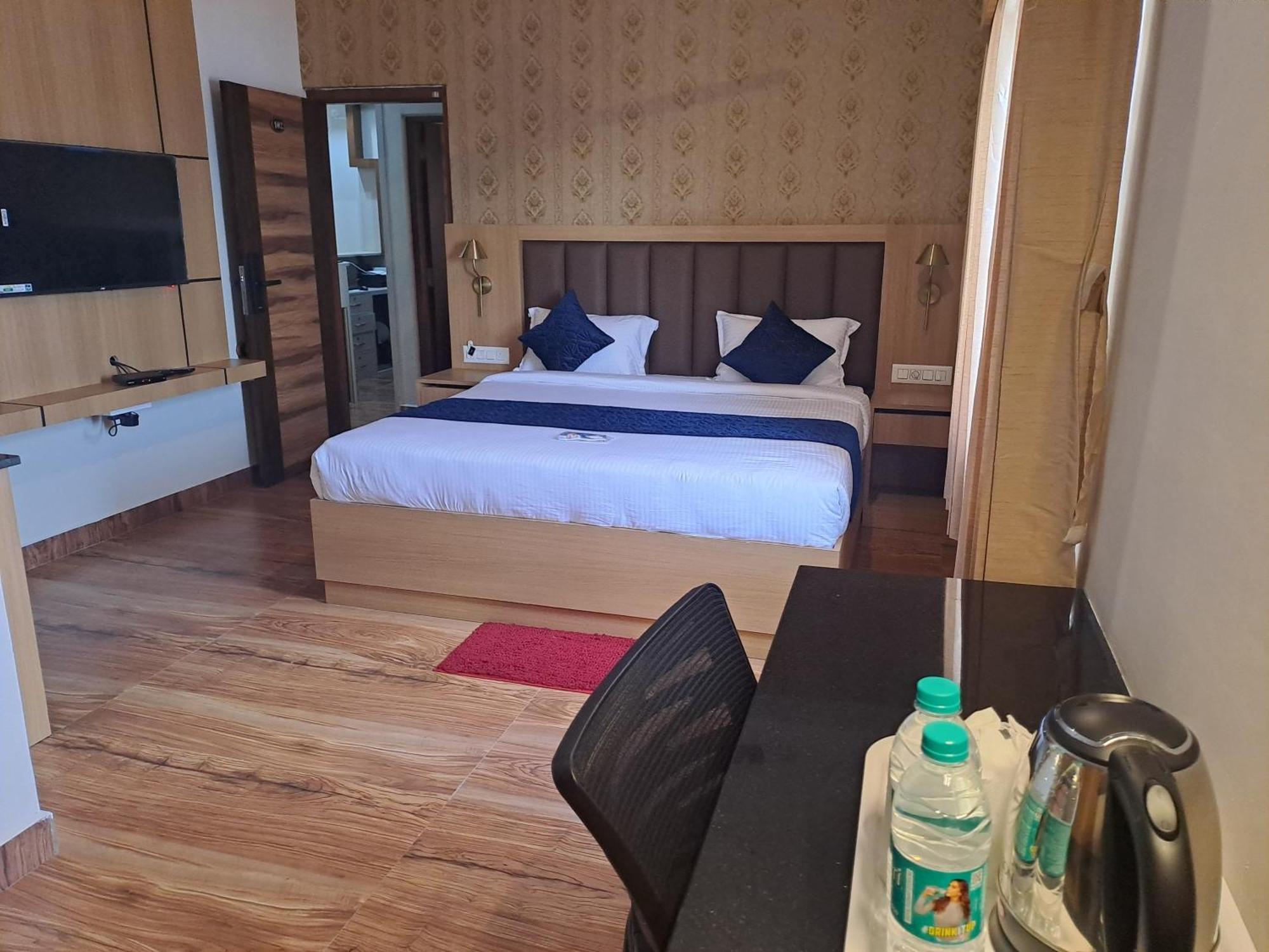 Sky Inn Mysore Eksteriør billede