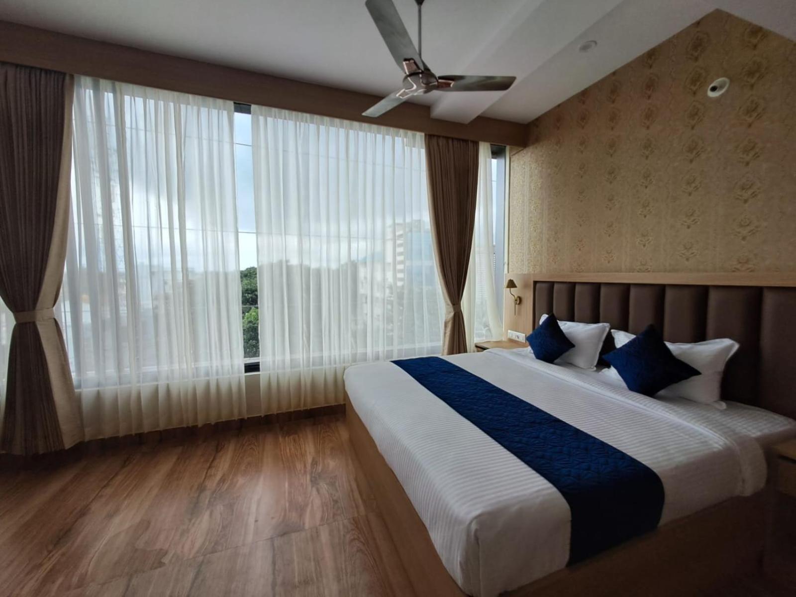 Sky Inn Mysore Eksteriør billede
